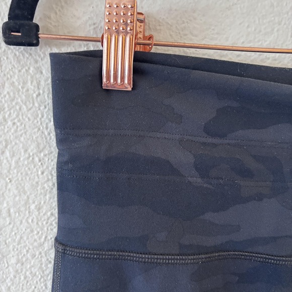 Vuori Daily Legging Womens M Camo High Rise Ankle Gym Active Pants - Picture 3 of 9